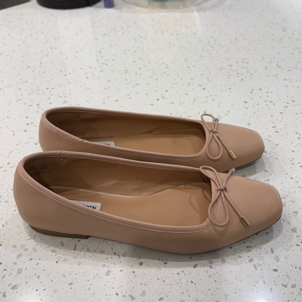 Steve Madden Leather ballet flats women’s 9